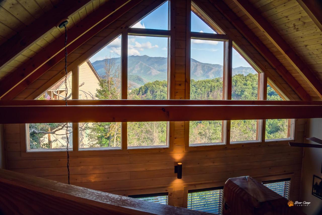 Majestic View Lodge, Amazing Views, Hot Tub, 1089 Free Tickets Each Paid Day, Dollywood And More Gatlinburg Exterior photo