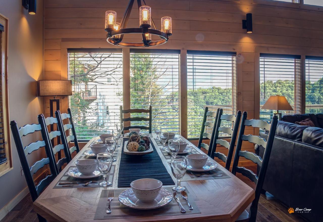 Majestic View Lodge, Amazing Views, Hot Tub, 1089 Free Tickets Each Paid Day, Dollywood And More Gatlinburg Exterior photo