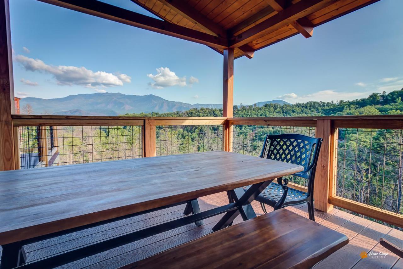 Majestic View Lodge, Amazing Views, Hot Tub, 1089 Free Tickets Each Paid Day, Dollywood And More Gatlinburg Exterior photo